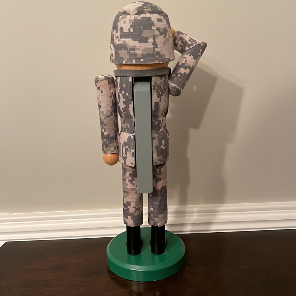 Soldier nutcracker - Picture 3 of 8